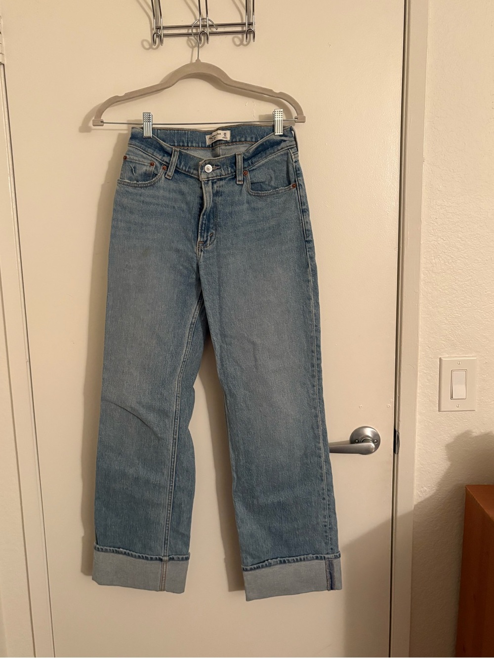 Abercrombie Mid Rise Straight-Leg Jeans